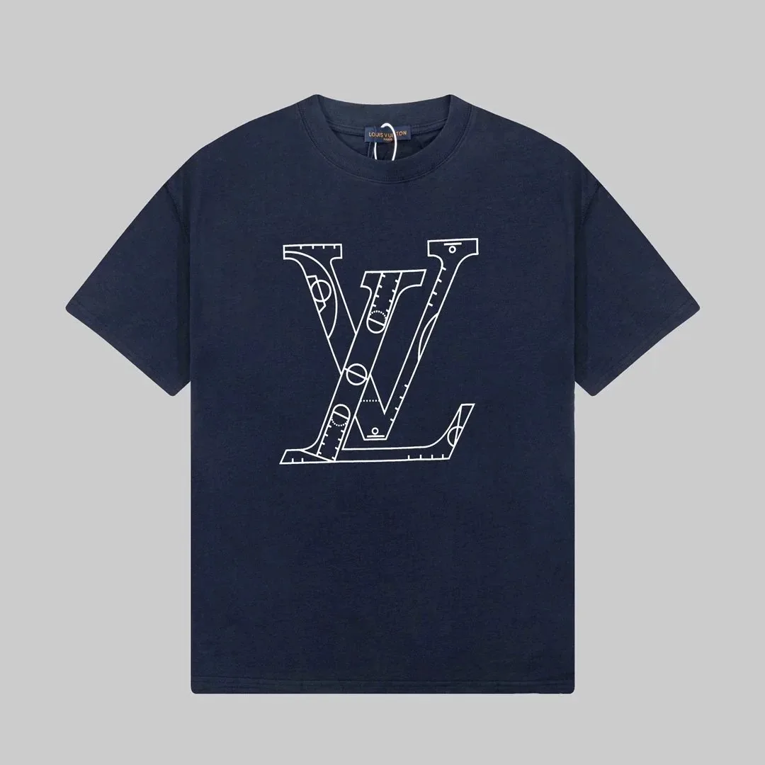 Louis Vuitton Monogram Print T-Shirt — photo 10