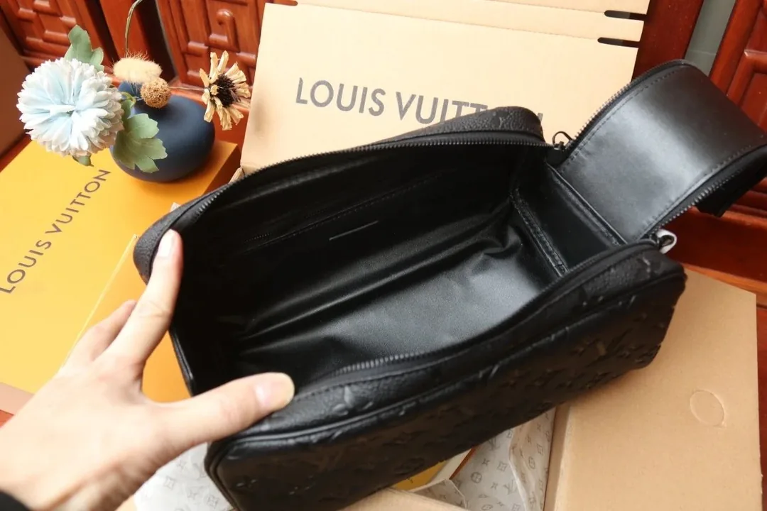 Louis Vuitton Handbag M59478 — QC