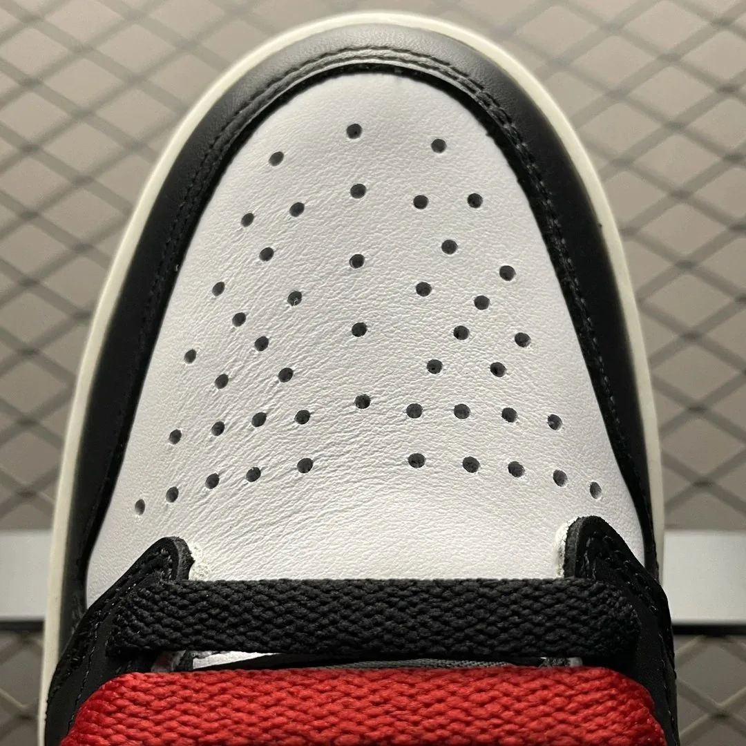 Air Jordan 1 High New Black Toe — photo 7