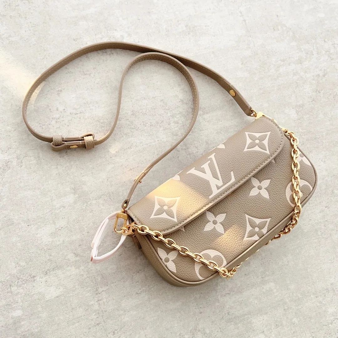 Louis Vuitton Wallet On Chain Ivy — Photo 11