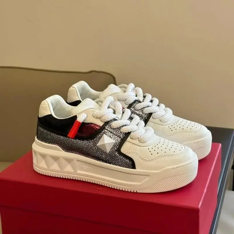 Valentino One Stud White Basic Trainers — photo 12