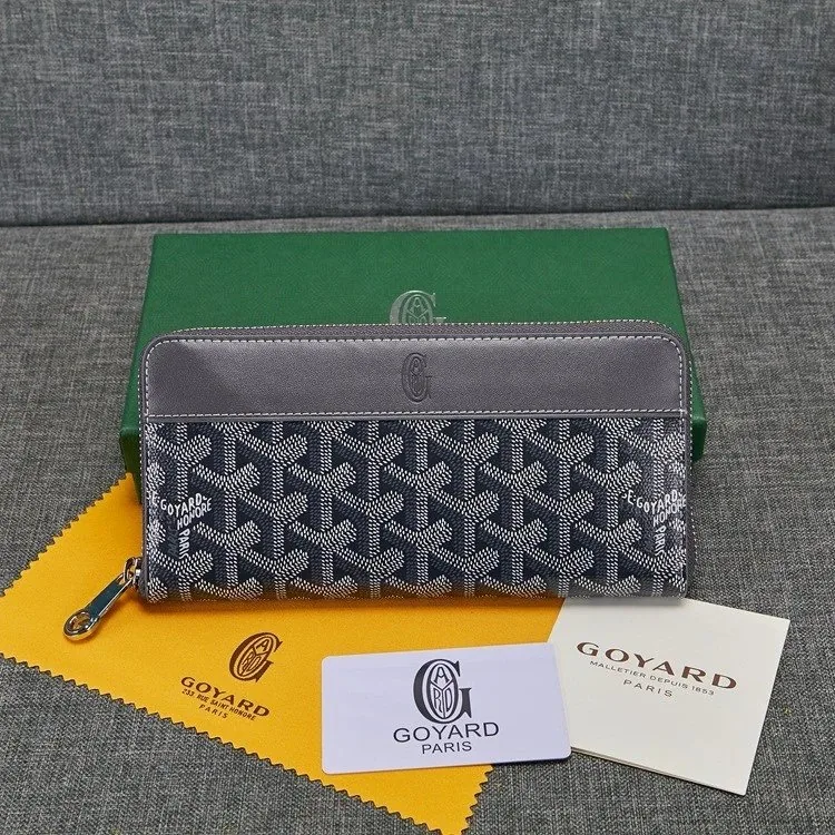 Goyard Leather Long Wallet — photo 3