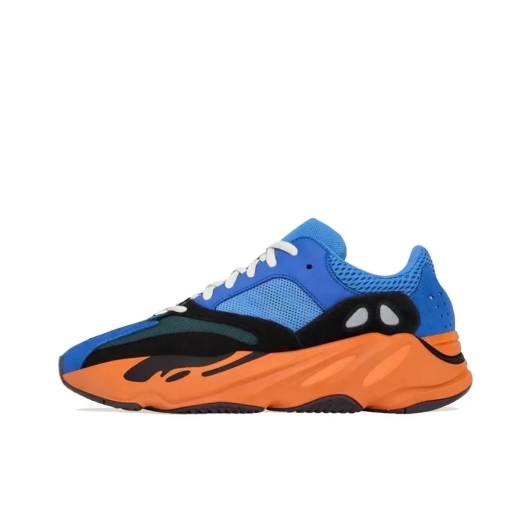 Yeezy Boost 700 Runners — Photo 15