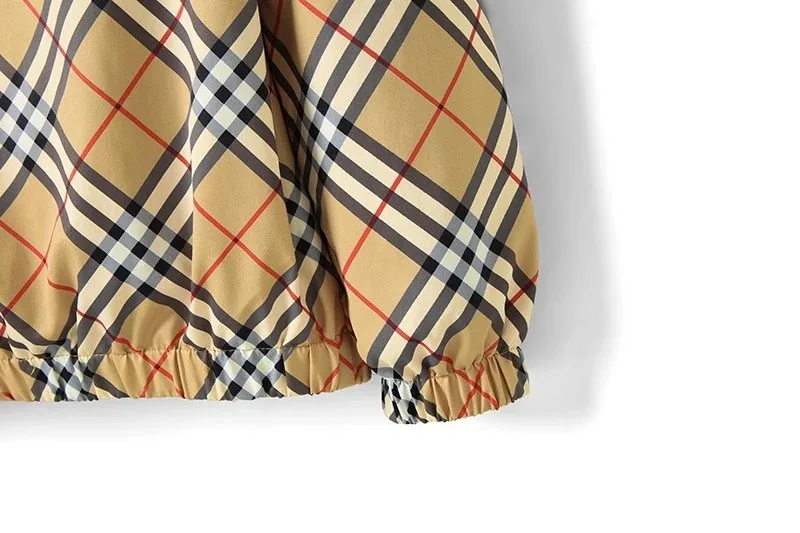 Burberry Jacket — Photo 2