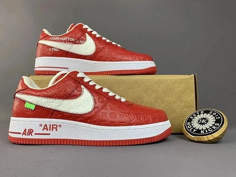 Nike Air Force 1 Low (Travis Scott) Brown Athletic Sneakers — Photo 12