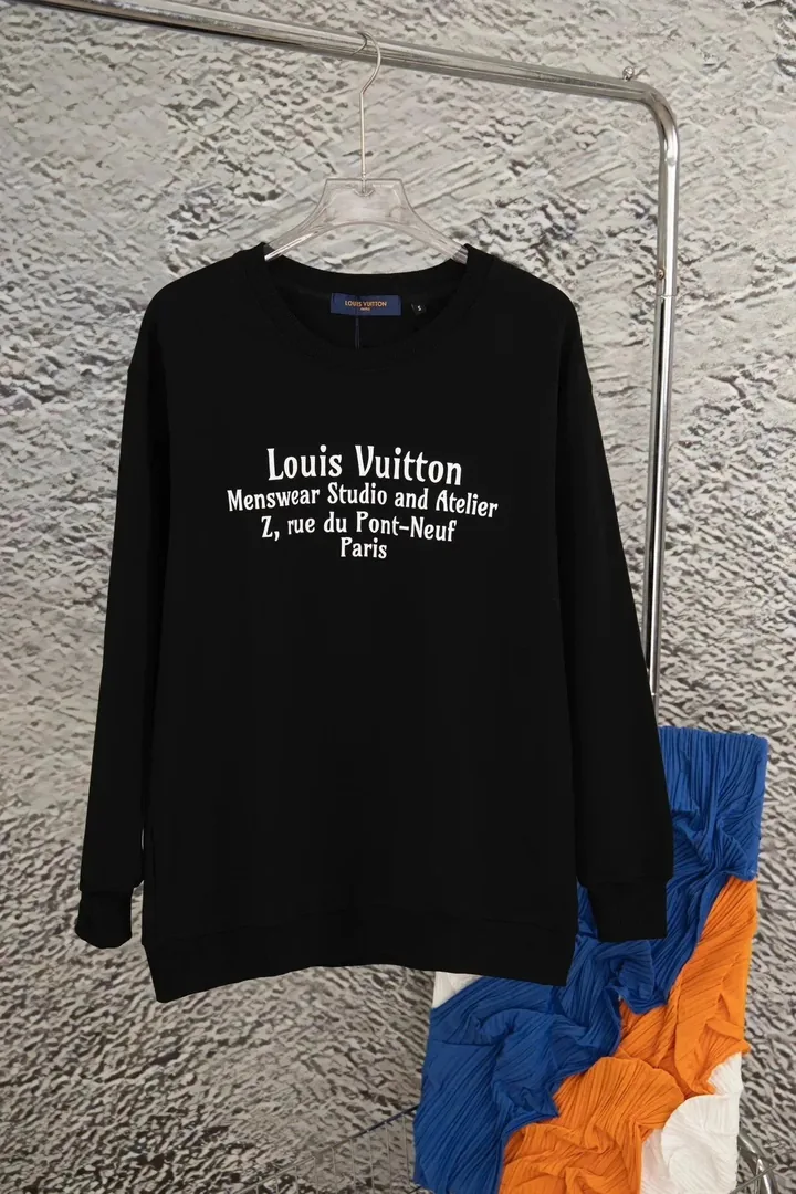 Louis Vuitton Logo Sweatshirt Collection — Photo 14