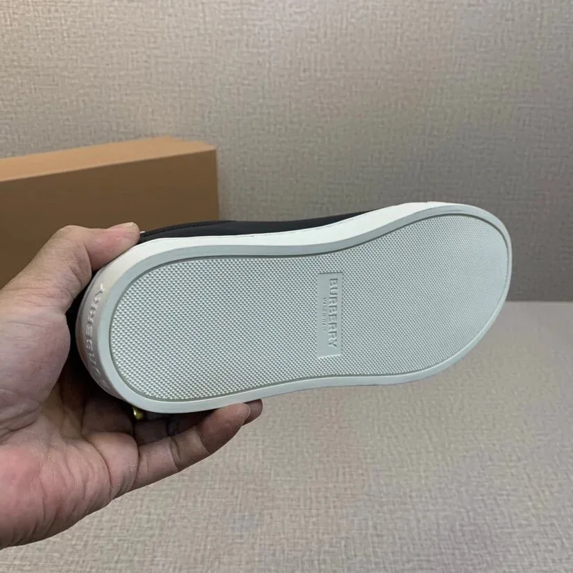 Burberry White Plain Leather Sneakers — QC
