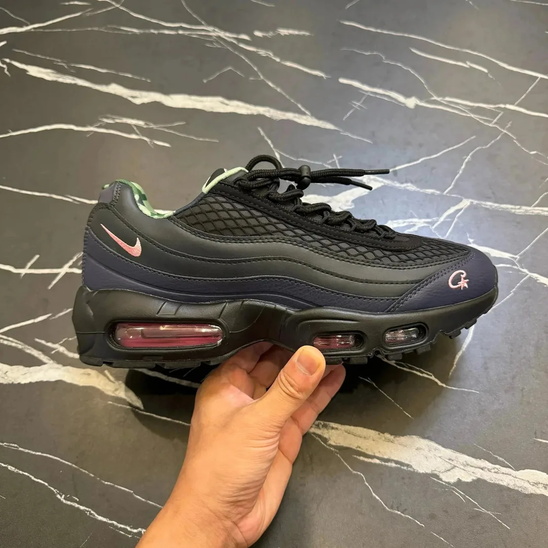 Nike Air Max 95 Olive Lace-Up Running Shoes — QC