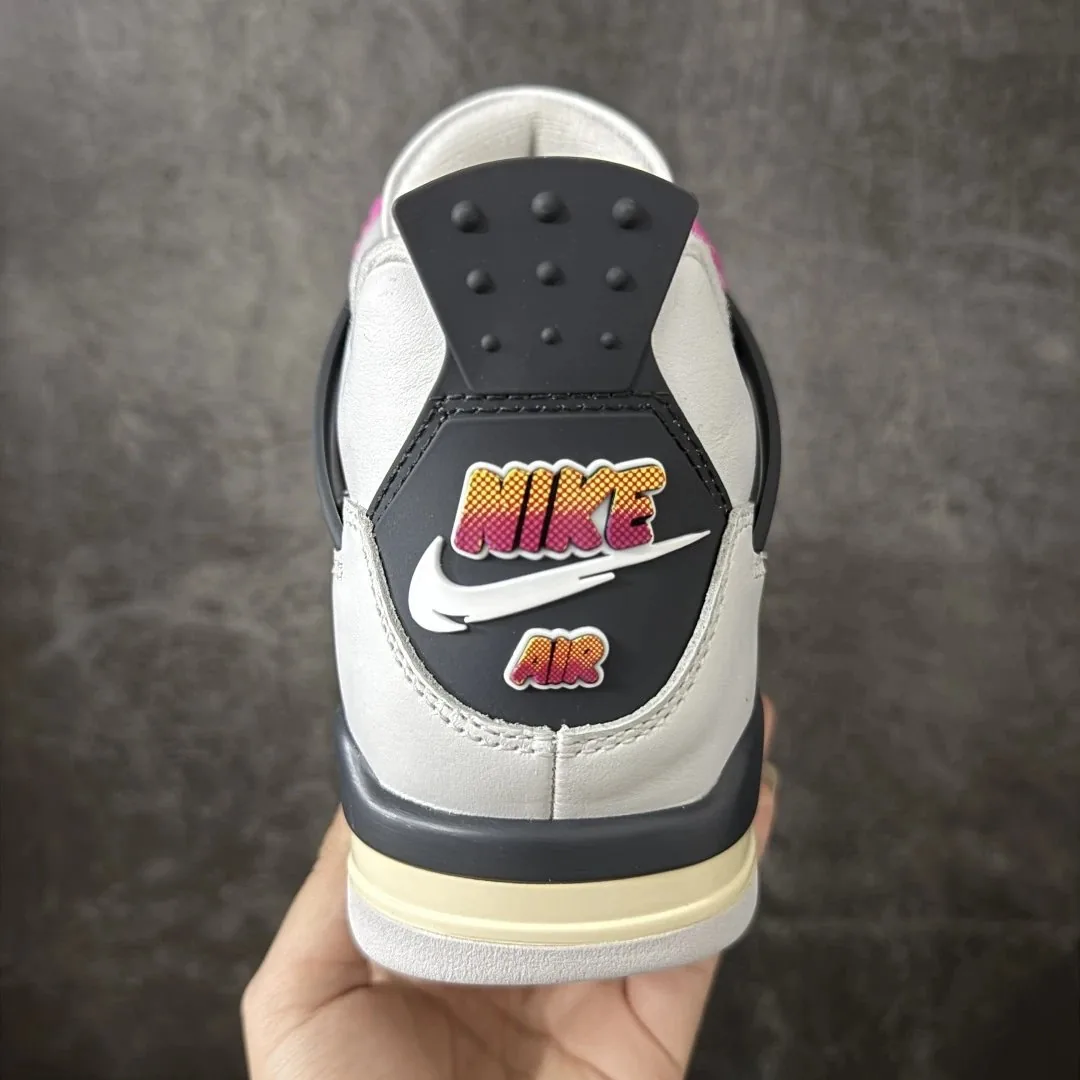 Air Jordan 4 Comic White Black — Photo 3