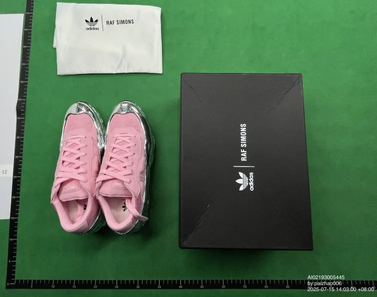 Adidas Ozweego Raf Simons III — QC