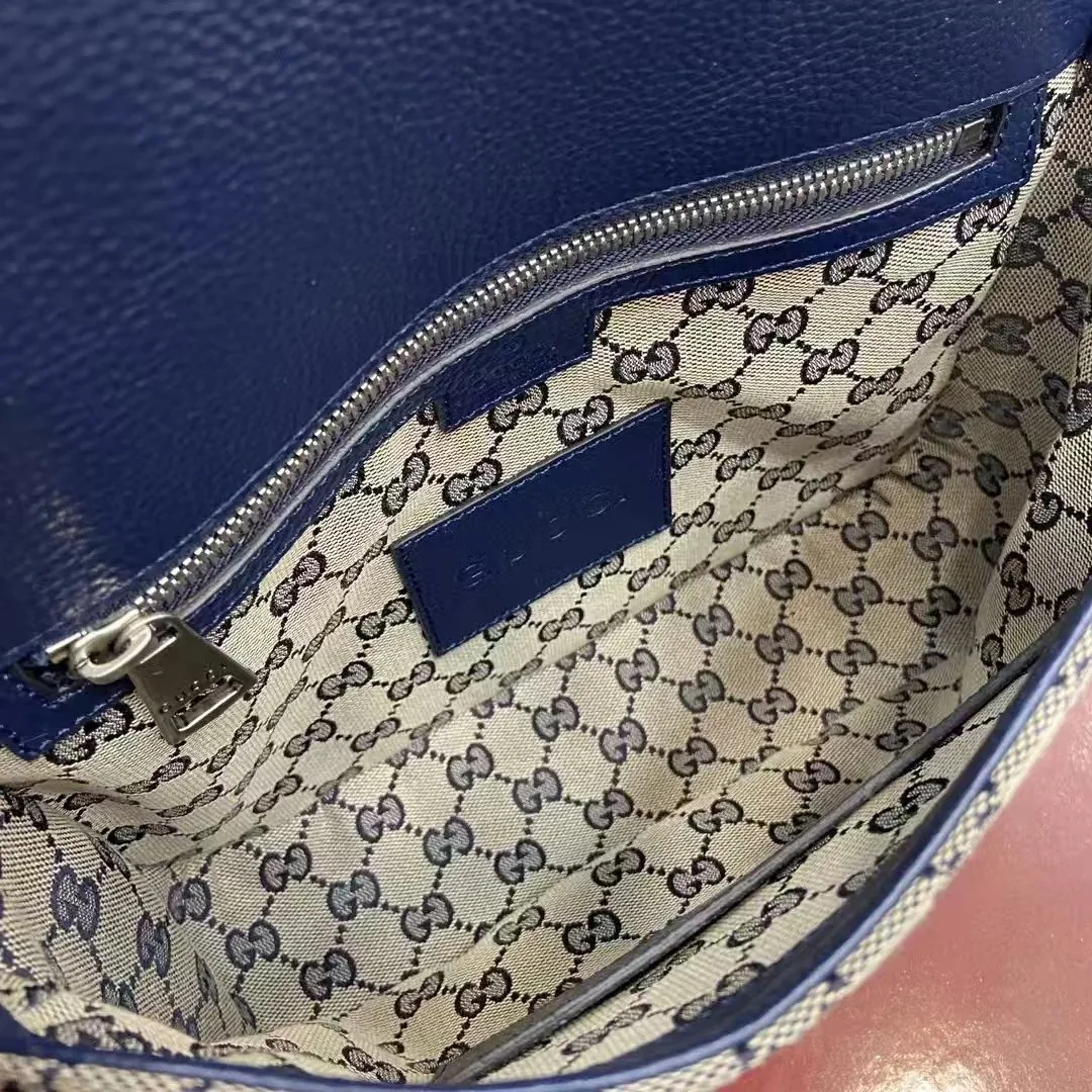 Gucci Crossbody Bag — Photo 7