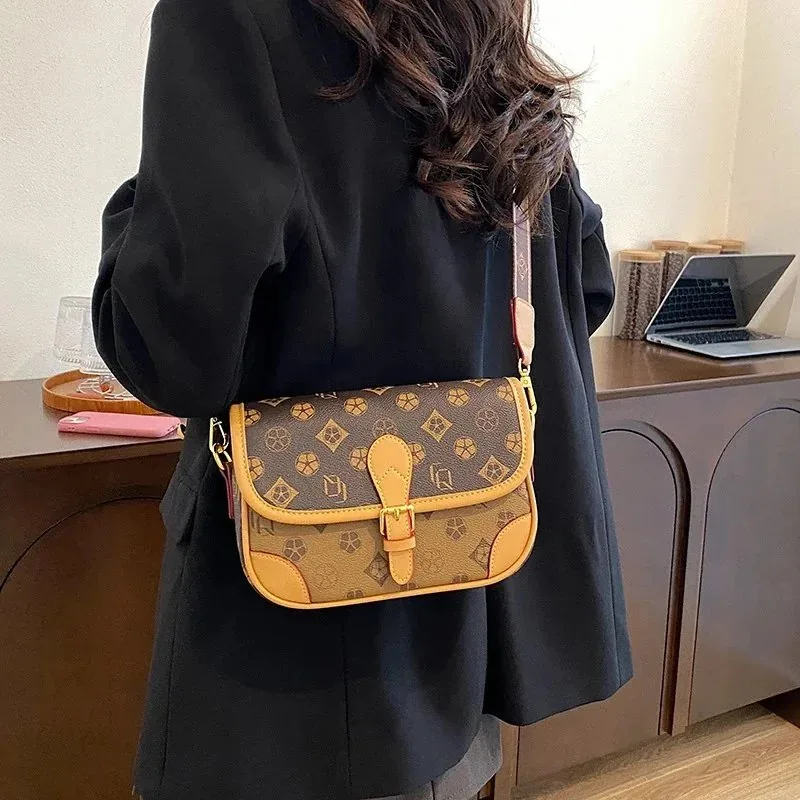 Louis Vuitton Monogram Bag Collection — Photo 13