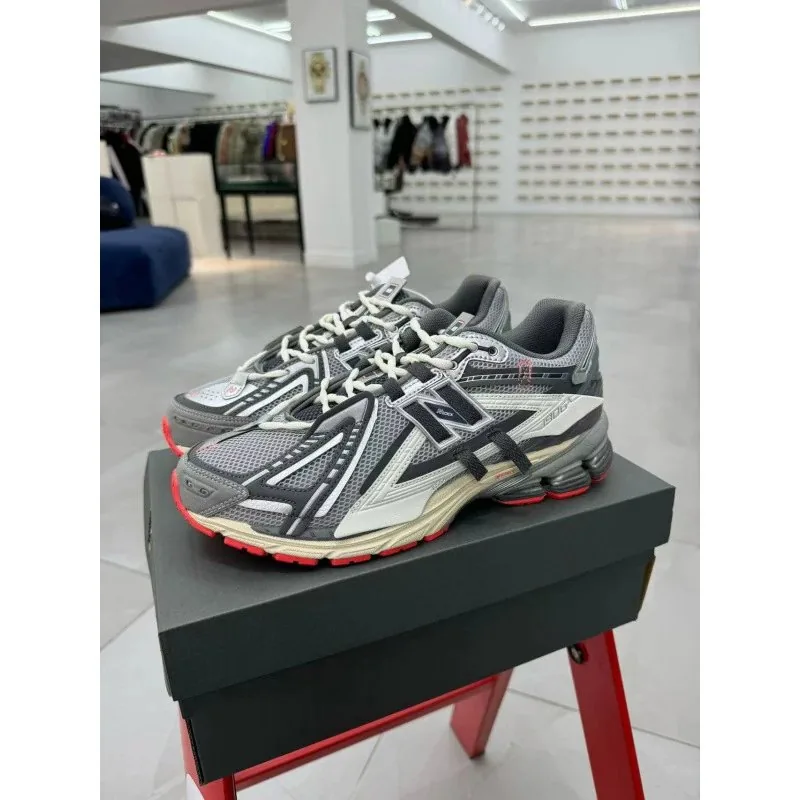 New Balance 1906R Runners — Photo 12
