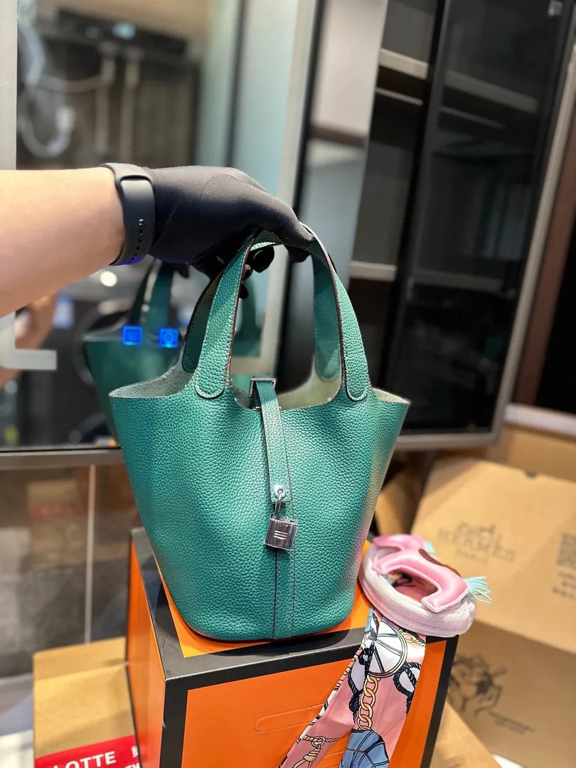 Hermes Picotin Leather Bucket Bag — photo 2
