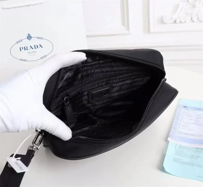 Prada Handbag — Photo 2