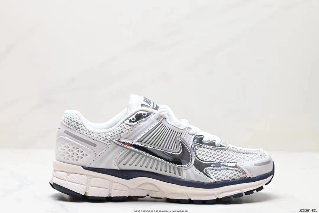 Nike Vomero 5 Air Zoom — Photo 11