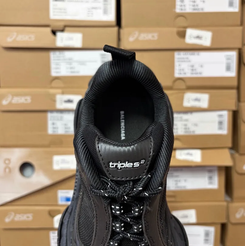 Balenciaga Triple S 2.0 — Photo 4