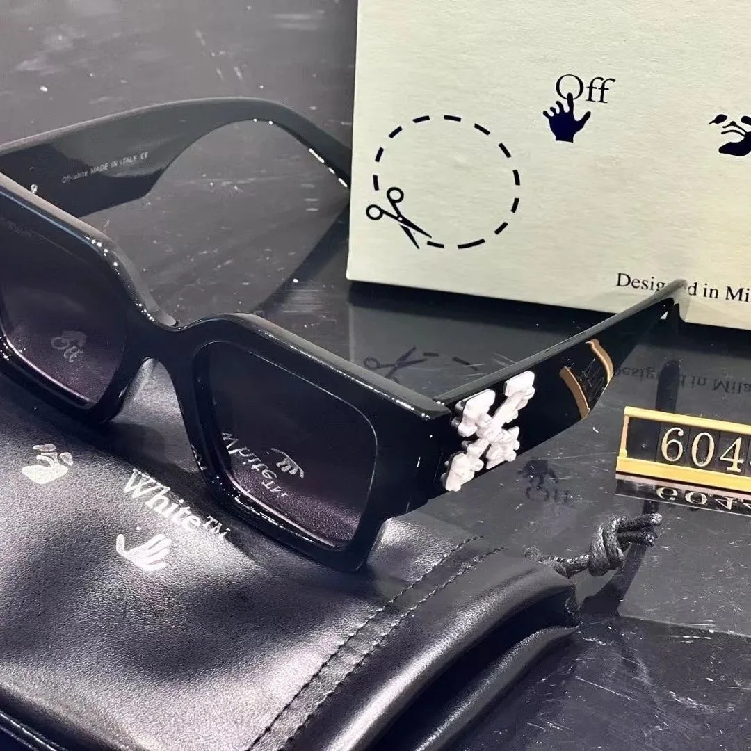 Thick Square Frame Sunglasses — Photo 11