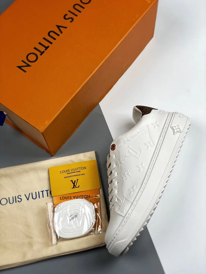 Louis Vuitton Time Out White Black Spring Low-Tops — photo 5