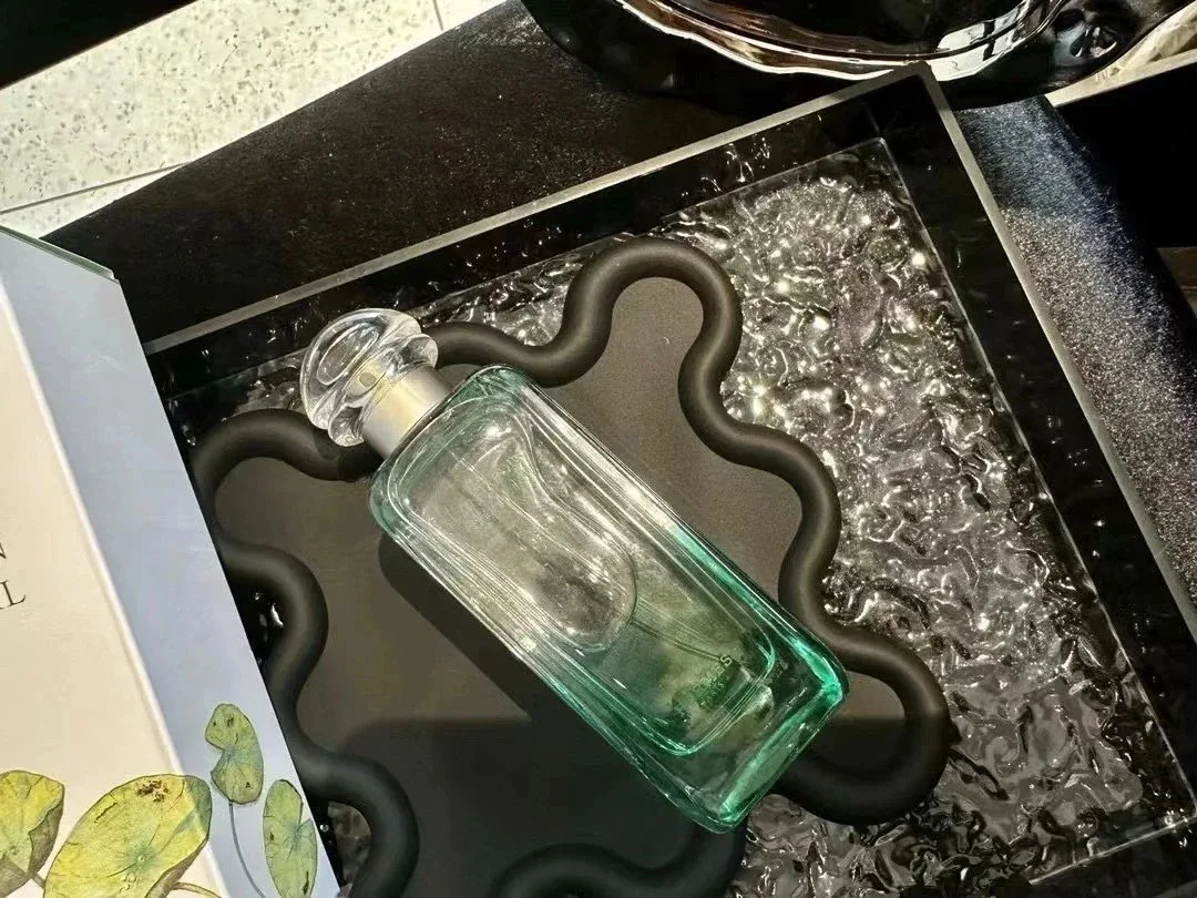 Hermes Women's Perfume — Photo 4