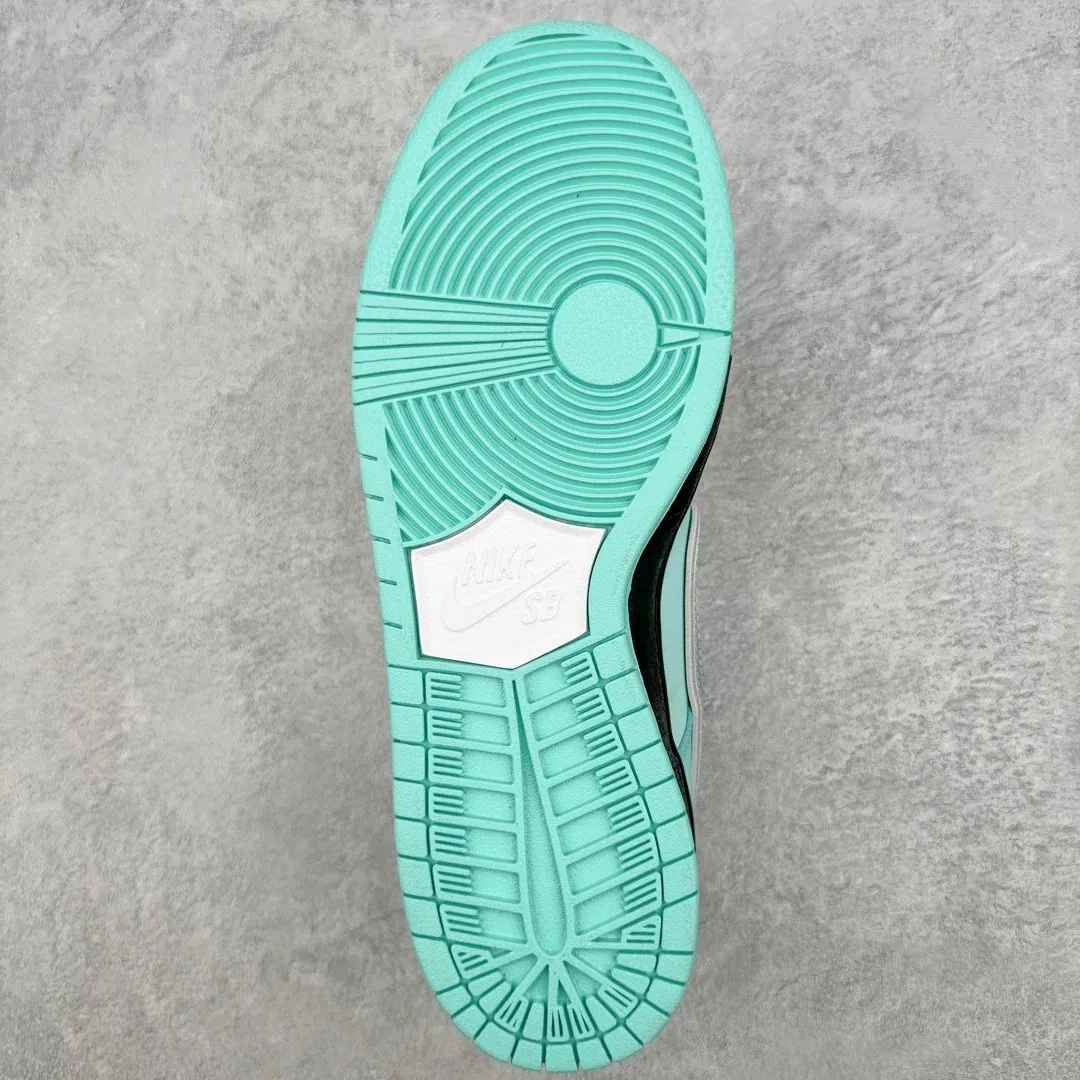 Nike Dunk Low Tiffany — QC