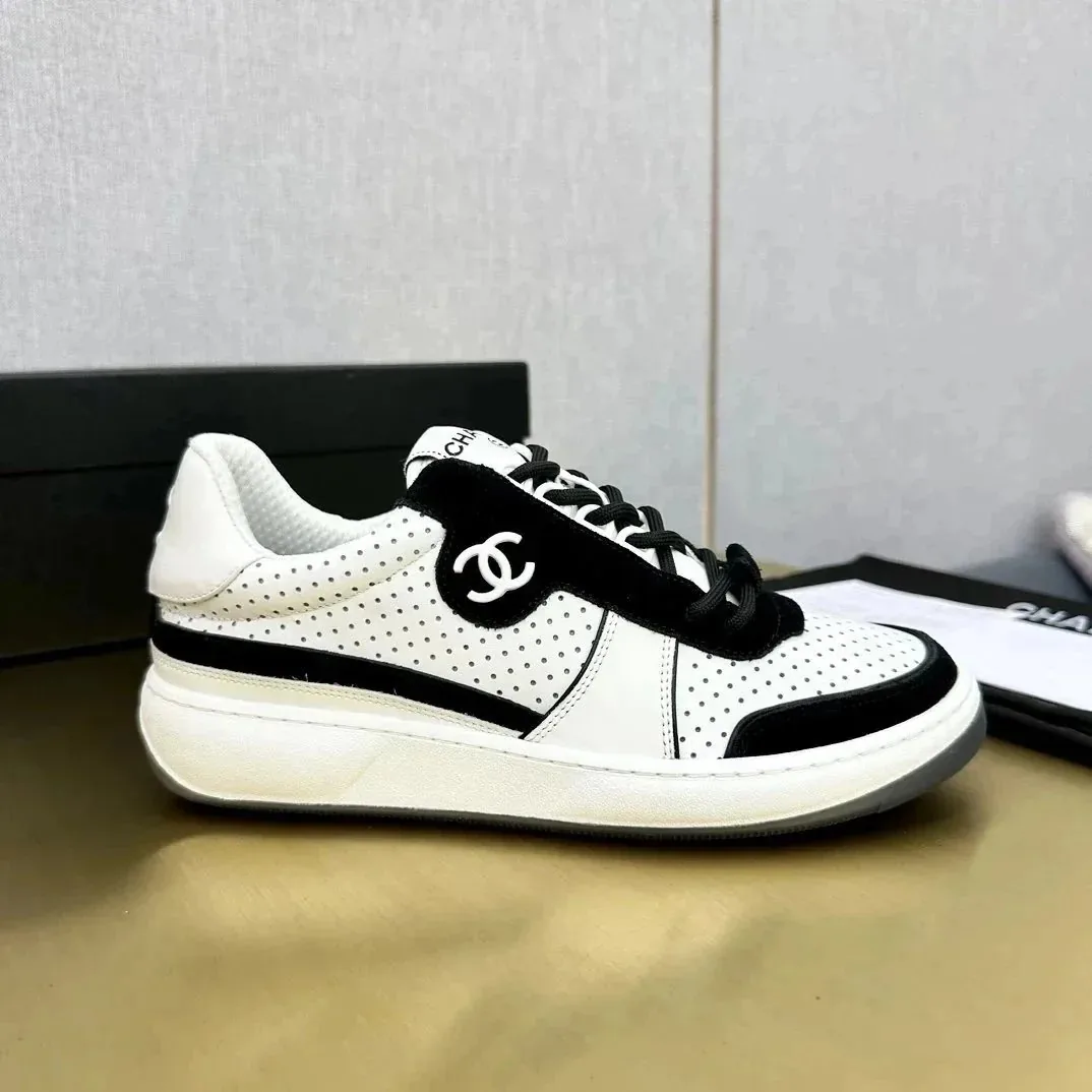 Louis Vuitton LV Archlight White Basic Sneakers — QC