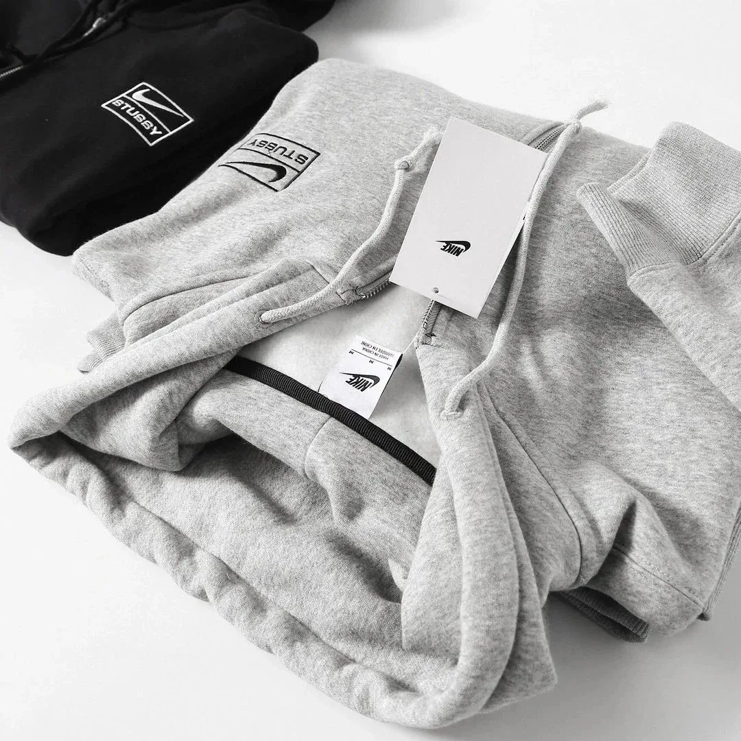 Two-Piece Tracksuit Set — Photo 11