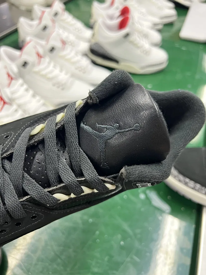 Air Jordan 3 Off Noir — photo 6
