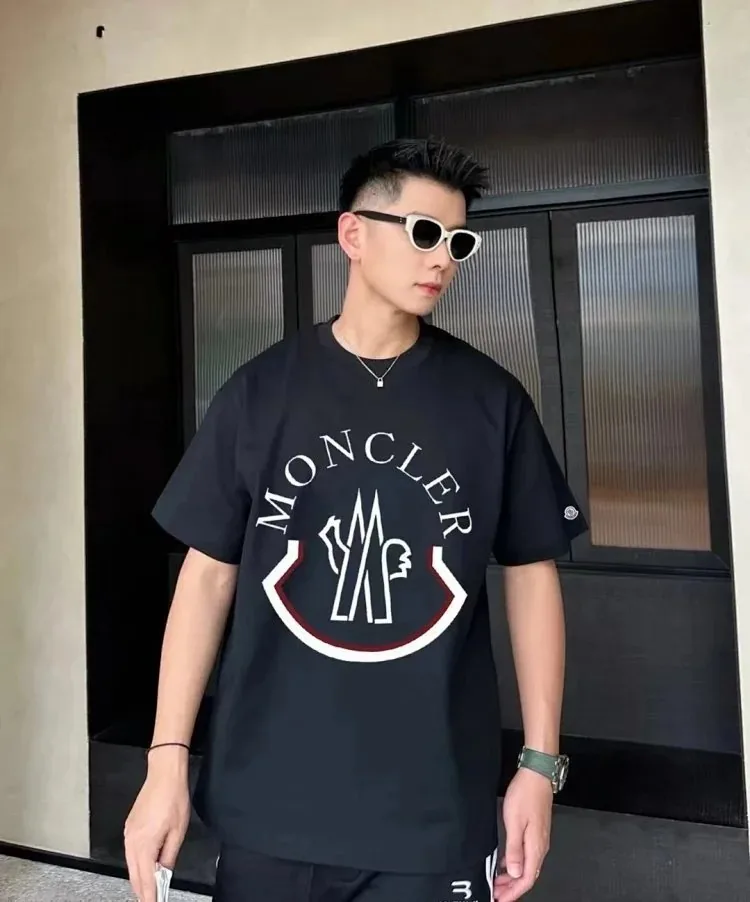 Streetwear T-Shirt — Photo 4