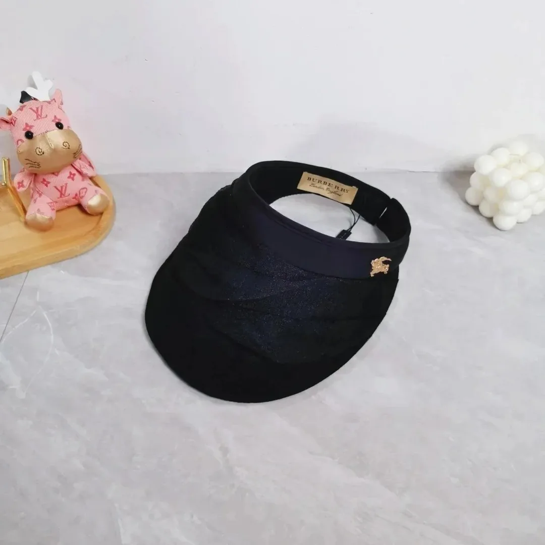 Streetwear Cap — QC