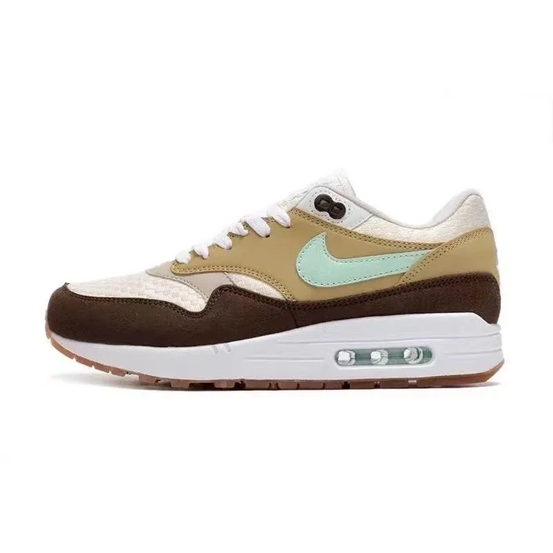 Nike Air Max 1 — Photo 11