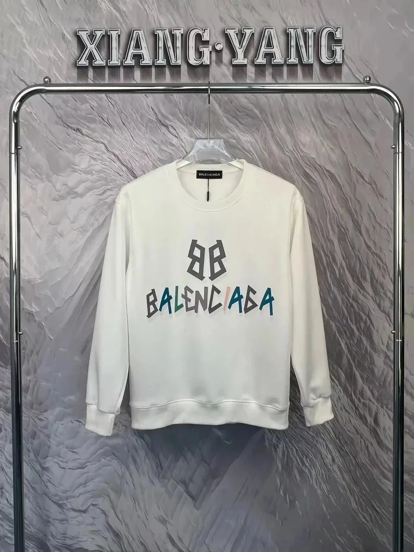 Balenciaga Logo Sweatshirt Collection — photo 8