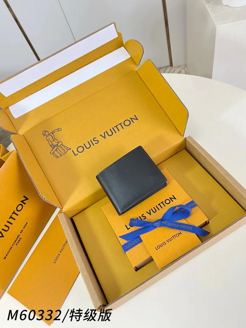 Louis Vuitton Multiple Wallet — QC