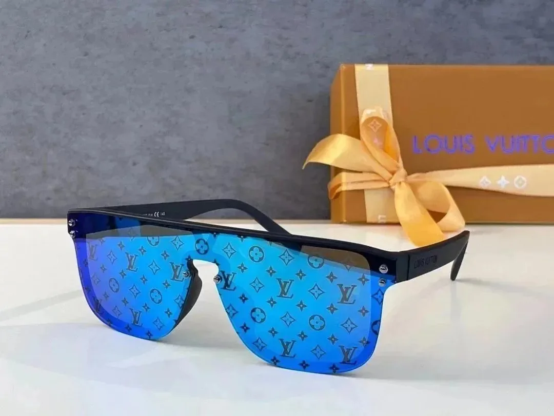 Louis Vuitton Monogram Shield Sunglasses — photo 3