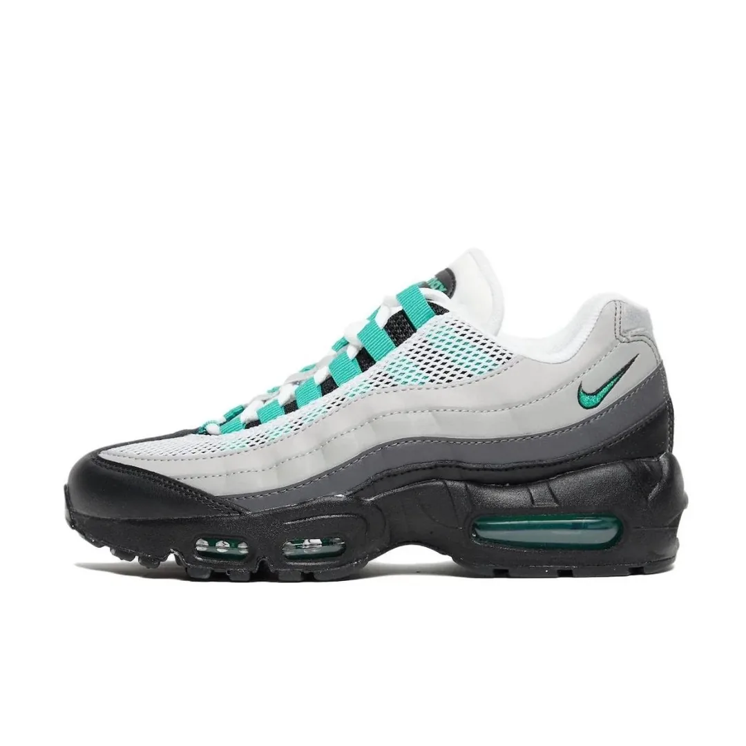 Nike Air Max 95 Green Sneakers — QC