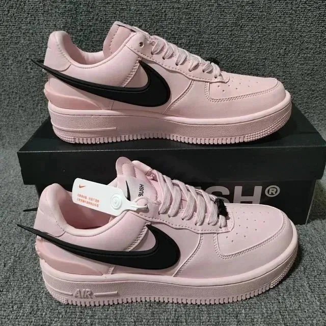 Nike Air Force 1 Trainers — Photo 12