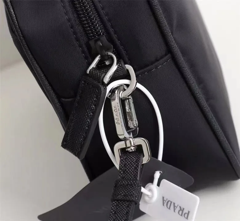 Prada Handbag — Photo 3