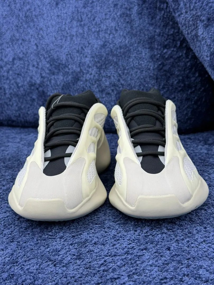 Navy Grey Adidas Yeezy 700 — photo 7
