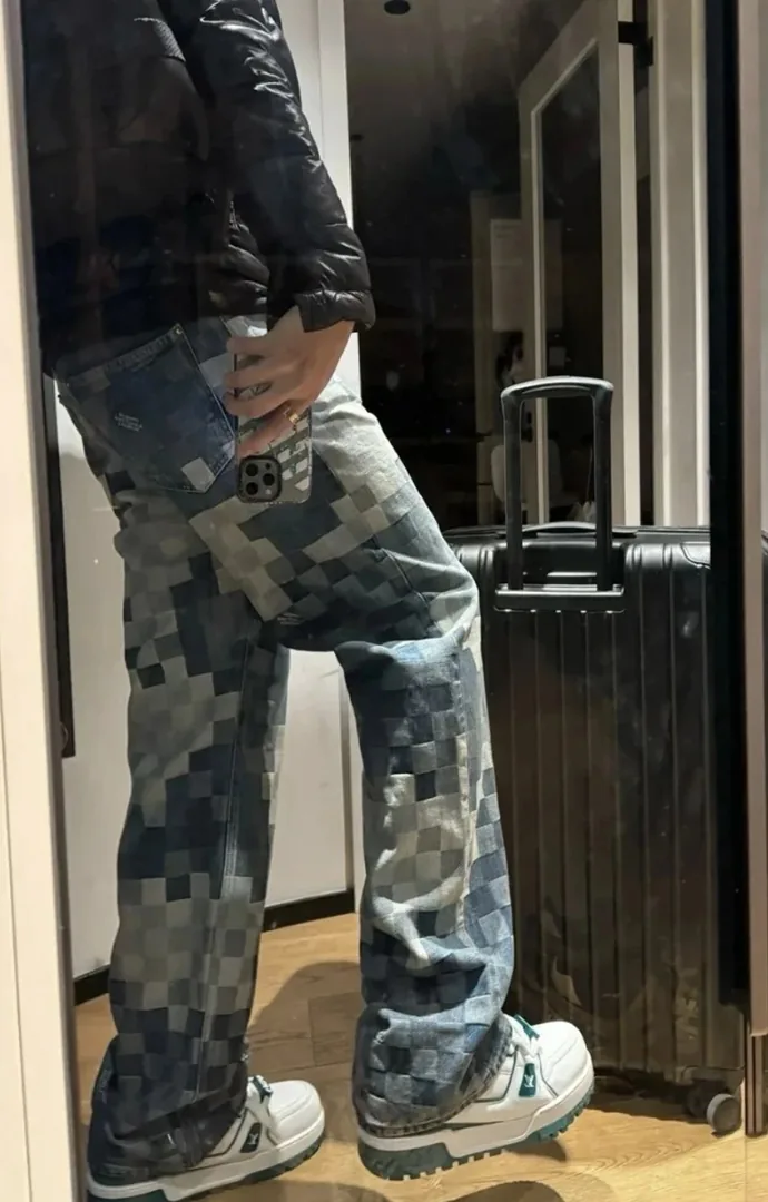 Louis Vuitton Monogram Denim Trucker Jacket — Photo 13