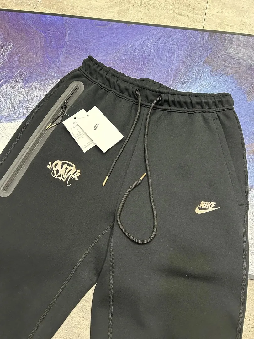Nike Tech Fleece Windrunner Jacket — Photo 6