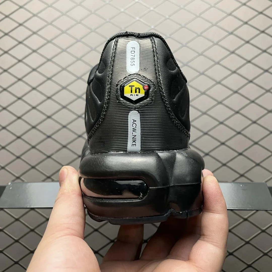 Nike Air Max Plus TN Grey Black Retro Sneakers — Photo 9