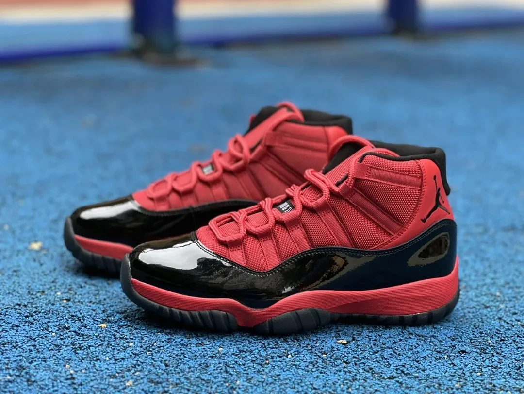 Air Jordan 11 Blue Sneakers — QC