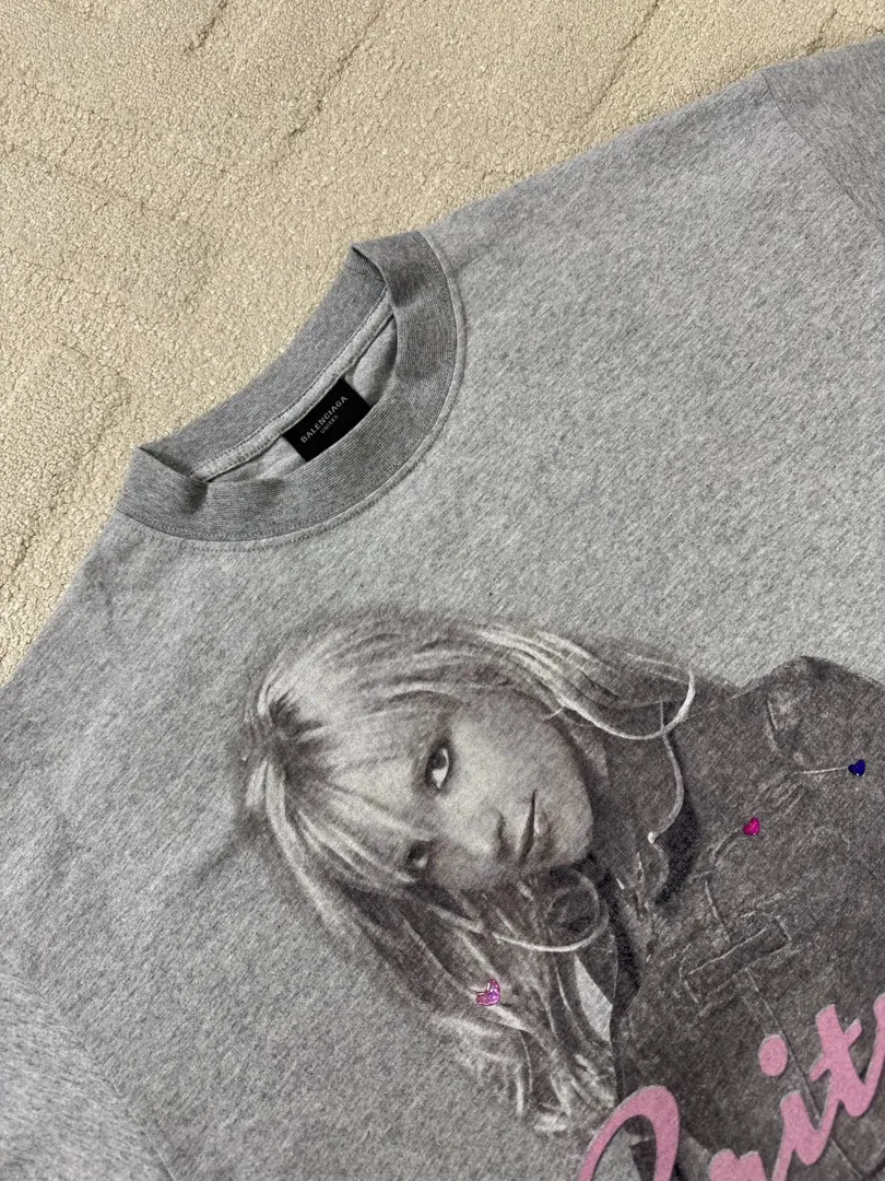 Cotton Portrait Graphic T-Shirt — photo 10