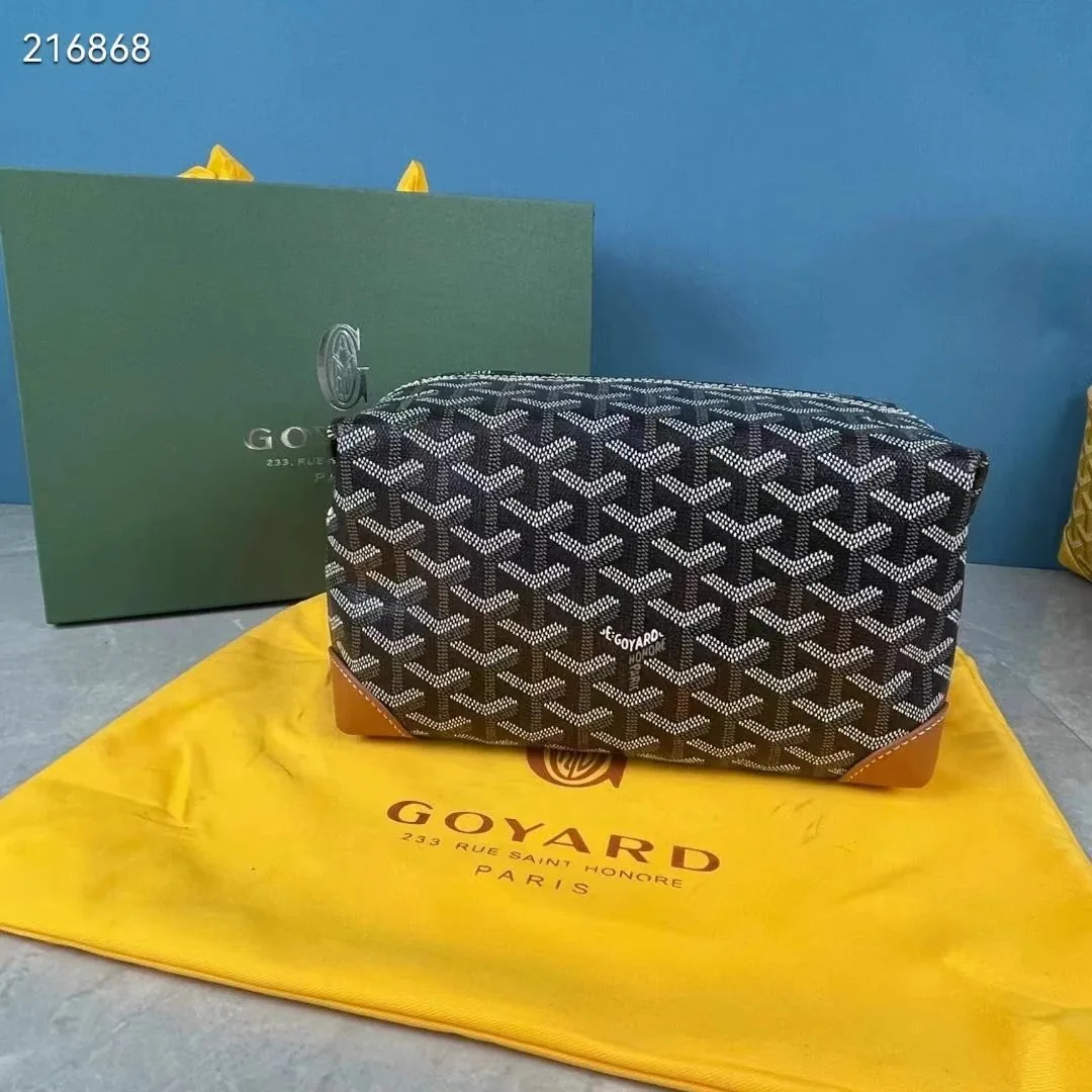 Goyard Boeing Toiletry Bag — Photo 2