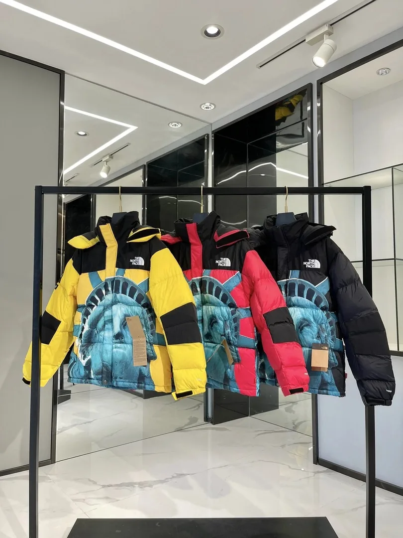 Supreme Statue Of Liberty White Down Jacket