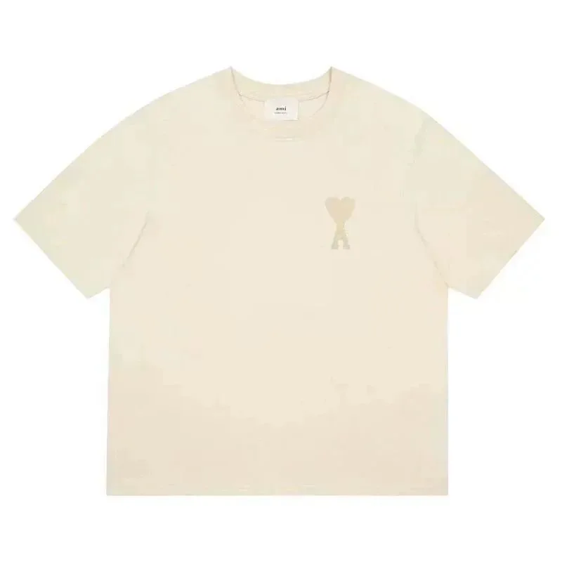 AMI Paris Ami de Coeur Logo T-Shirt Collection — Photo 14