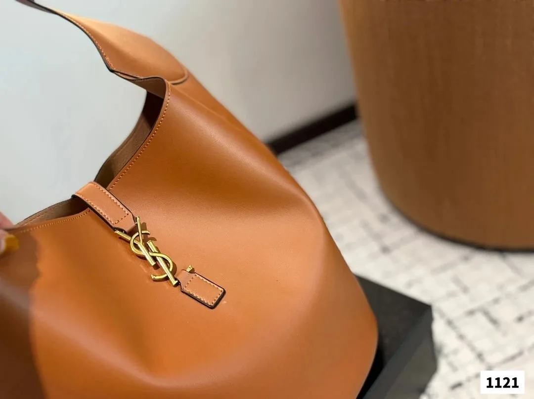 Saint Laurent Hobo Bucket Bag — photo 12