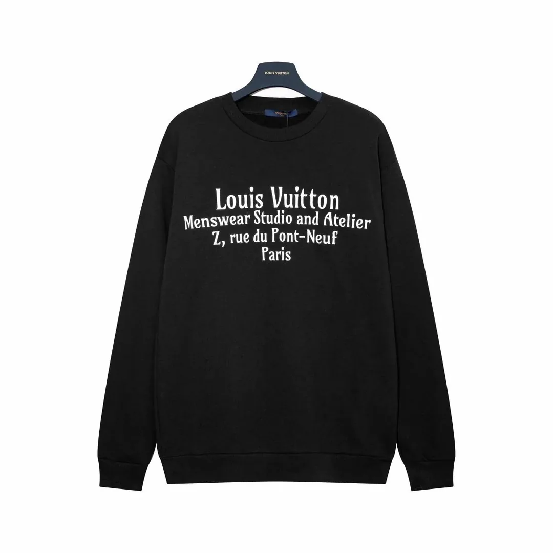 Long-Sleeve Tee — Photo 13
