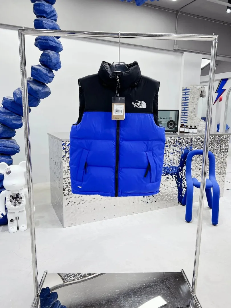 Classic Fleece-Lined Vest — photo 8