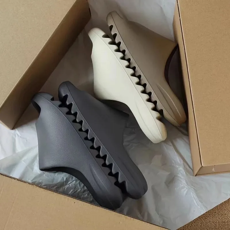 Thick Soft Cushion Slides — QC